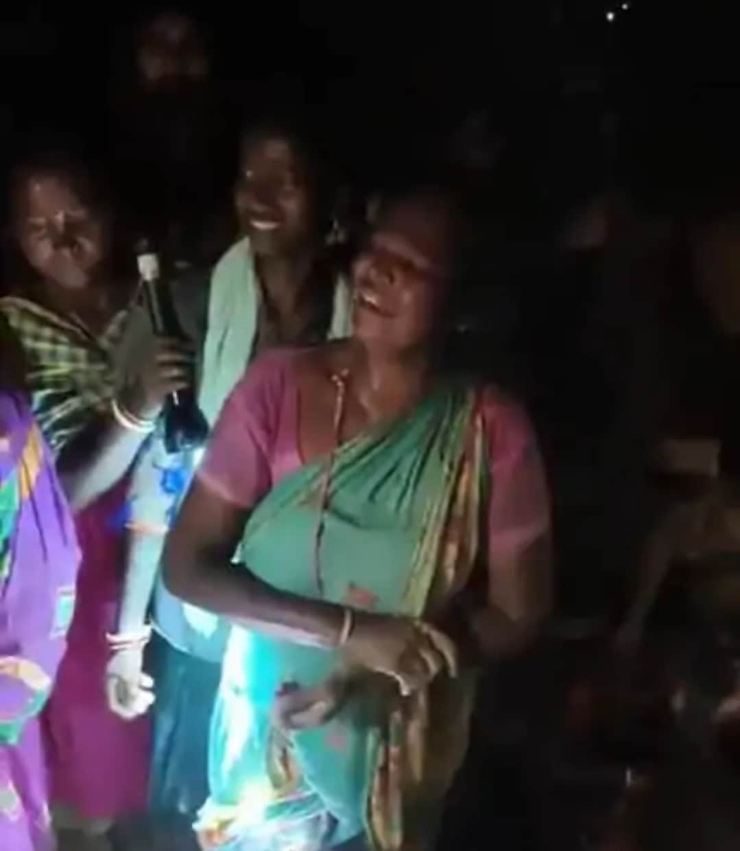 घटनास्थल पर पहुंचकर रोते बिखलते परिजन