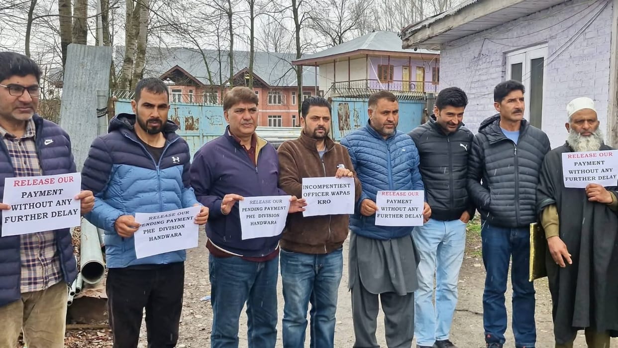 Srinagar, PHE Division, Contractors Held Protest, Handwara