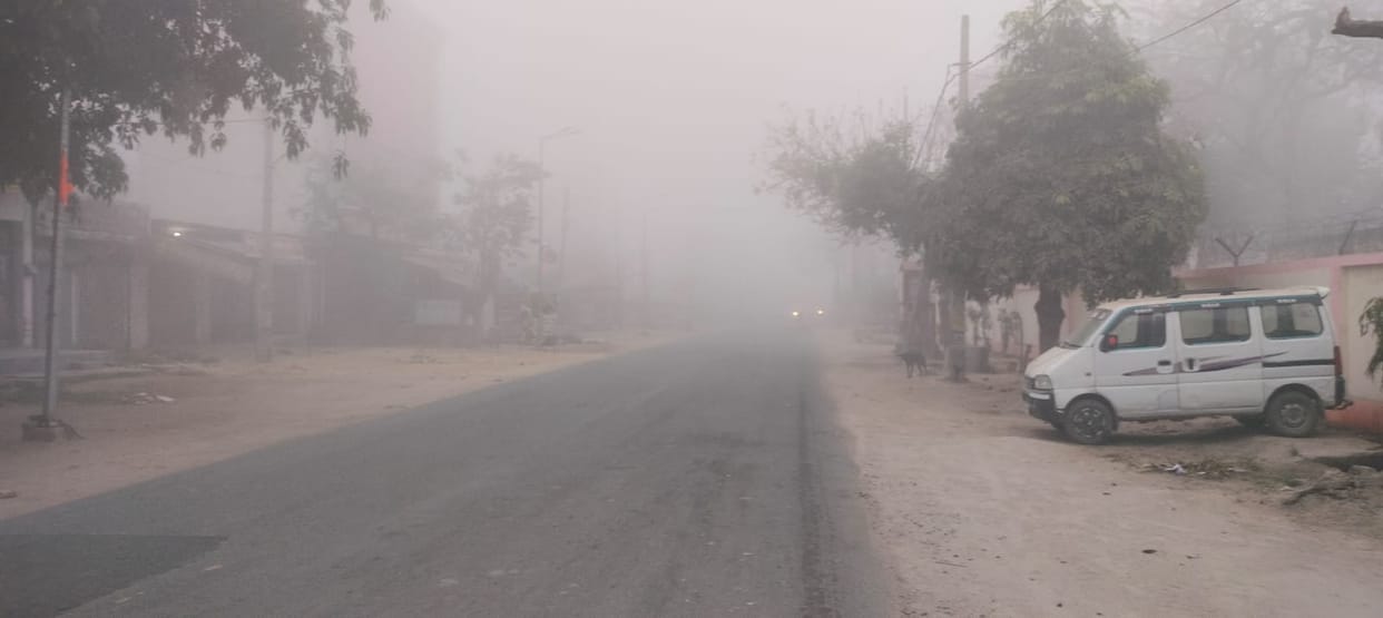 December-like fog in March affects traffic