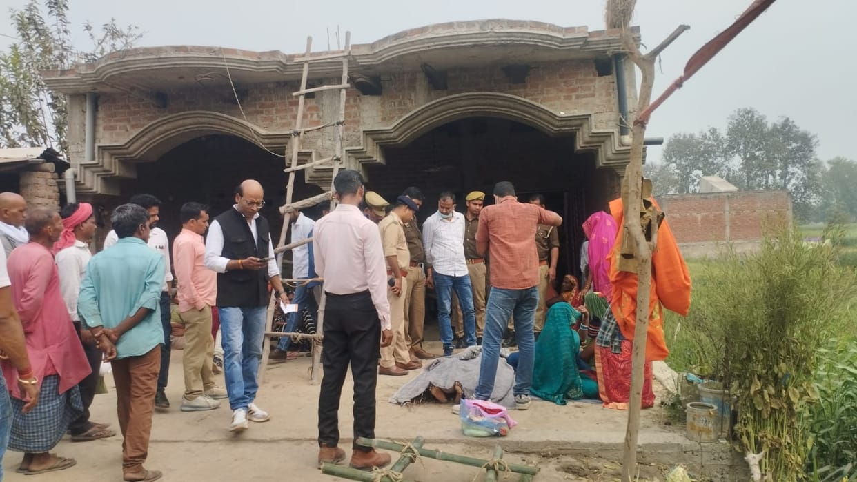 Teenage girl's body found hanging