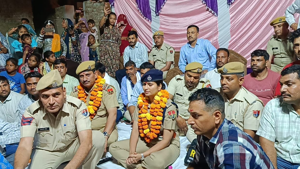 Police Became Brothers Paid Mayra, Contributed 1.61 Lakh Rupees for Wedding of a Scavenger's Daughters