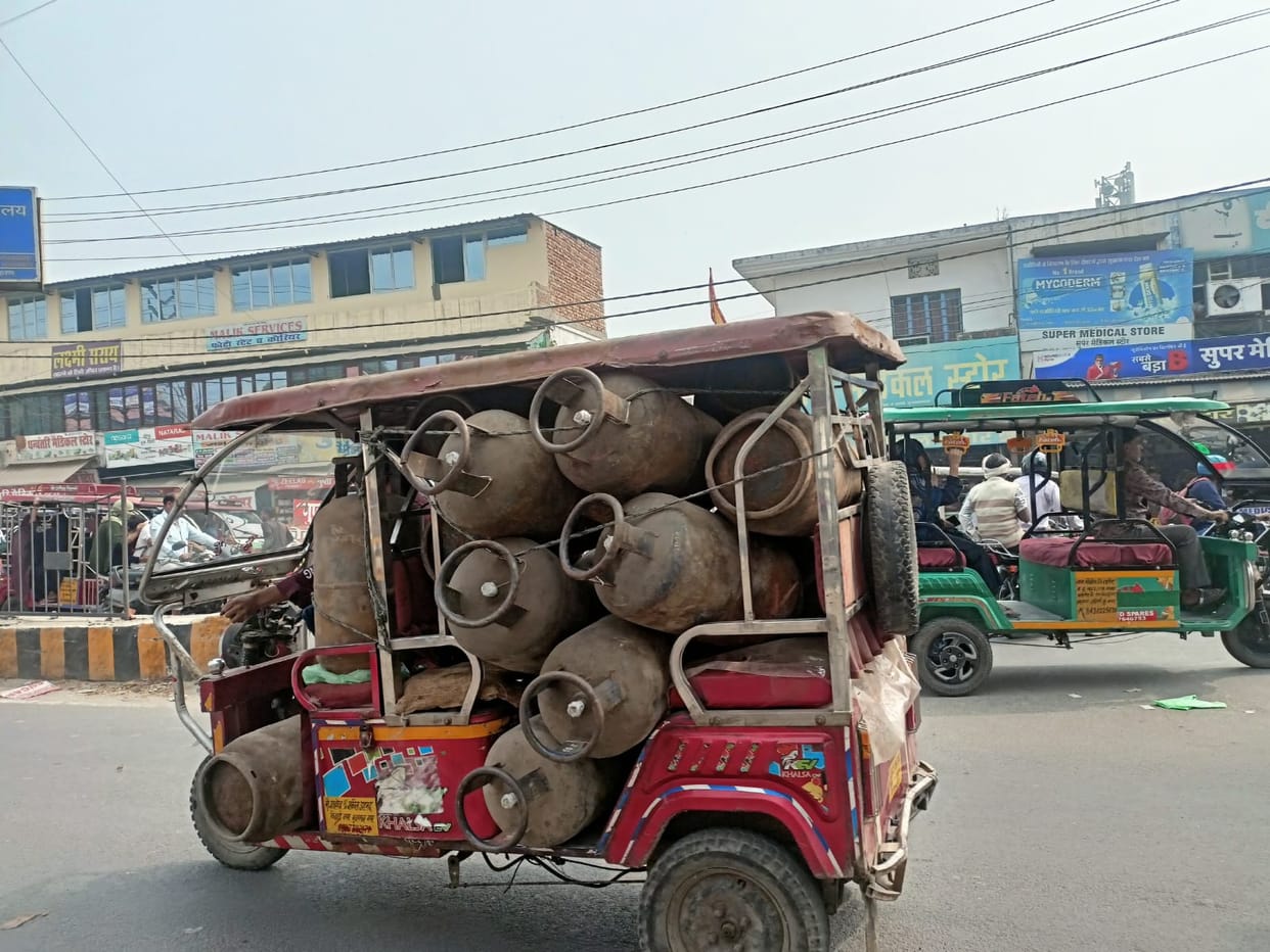 LPG available, supply of commercial cylinders stopped