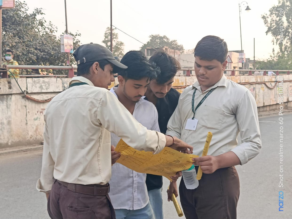 The paper was easy, smiles were visible on the faces of the candidates.
