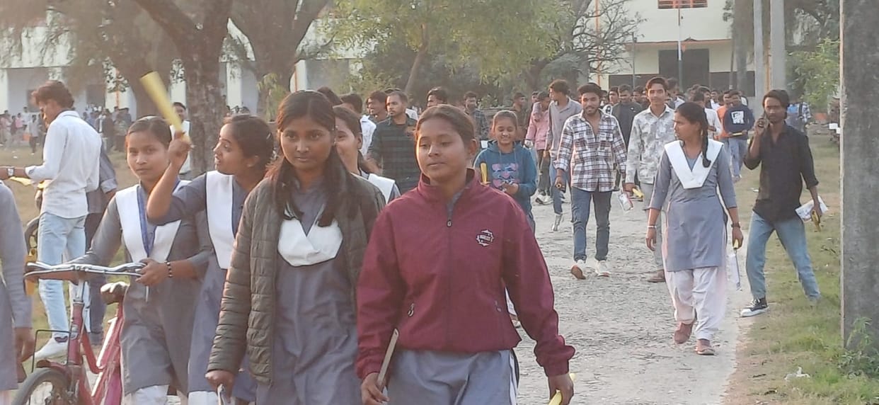 UP Board: 458 absent, including 262 in the first shift