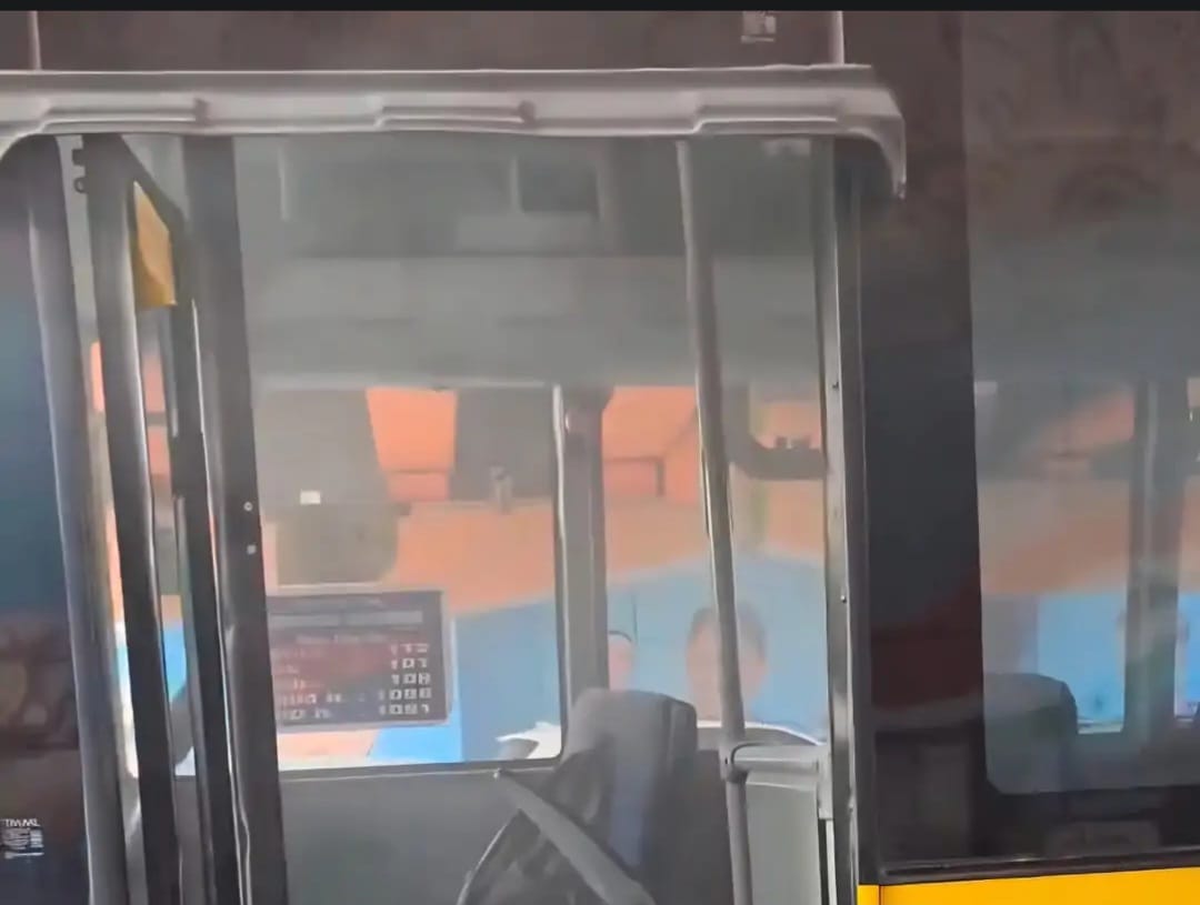 A school bus carrying 30 children caught fire after a tyre burst due to a short circuit.