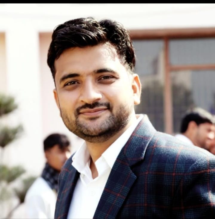 Dr. Sushant Yadav, students Gajanand and Nitin will receive the State NSS Award.