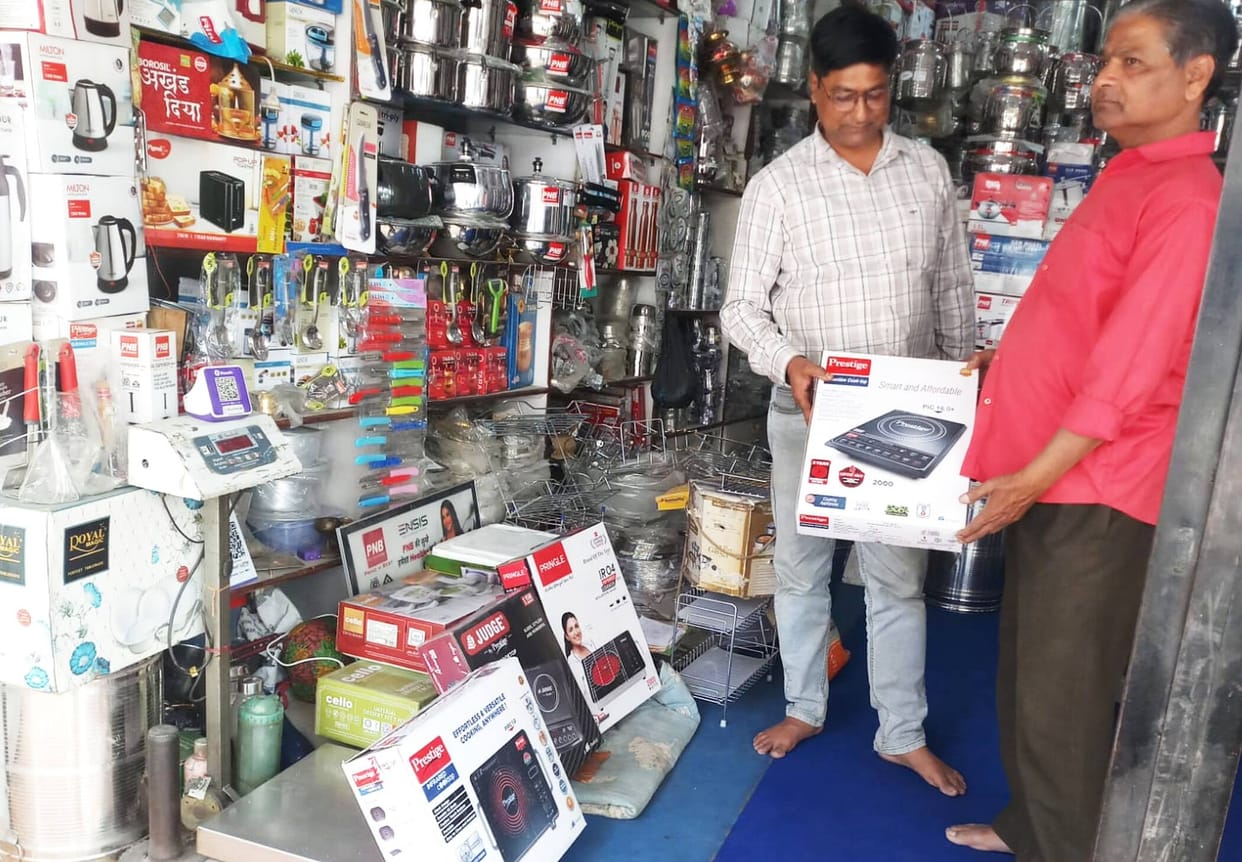 The shortage of cooking gas has led to an increase in the purchase of induction stoves.