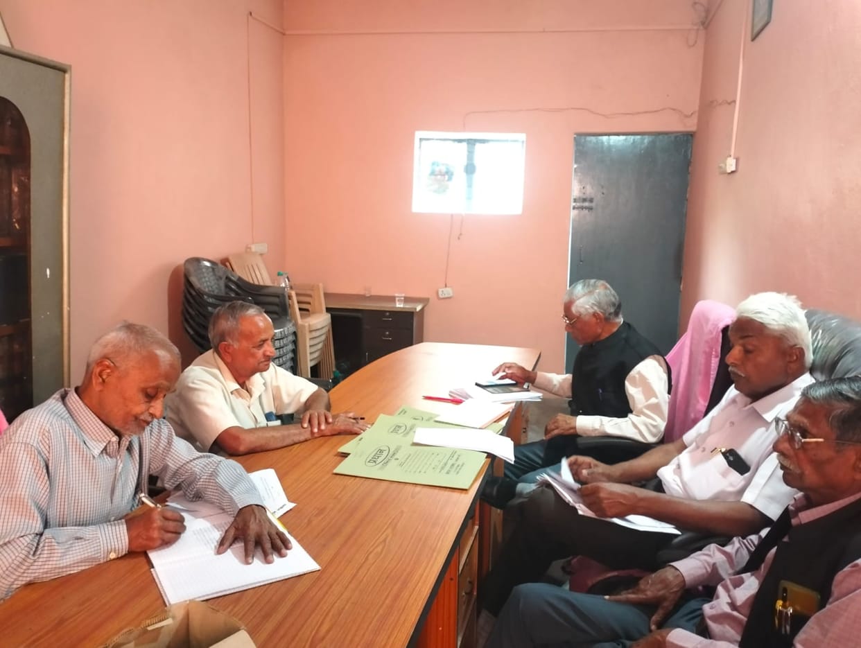 Elections will be held for the posts of President and Treasurer.