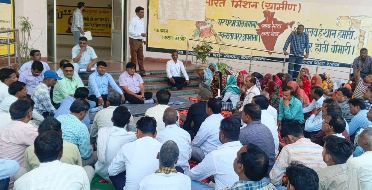 Sanitation workers protest over non-payment of salaries, threaten strike