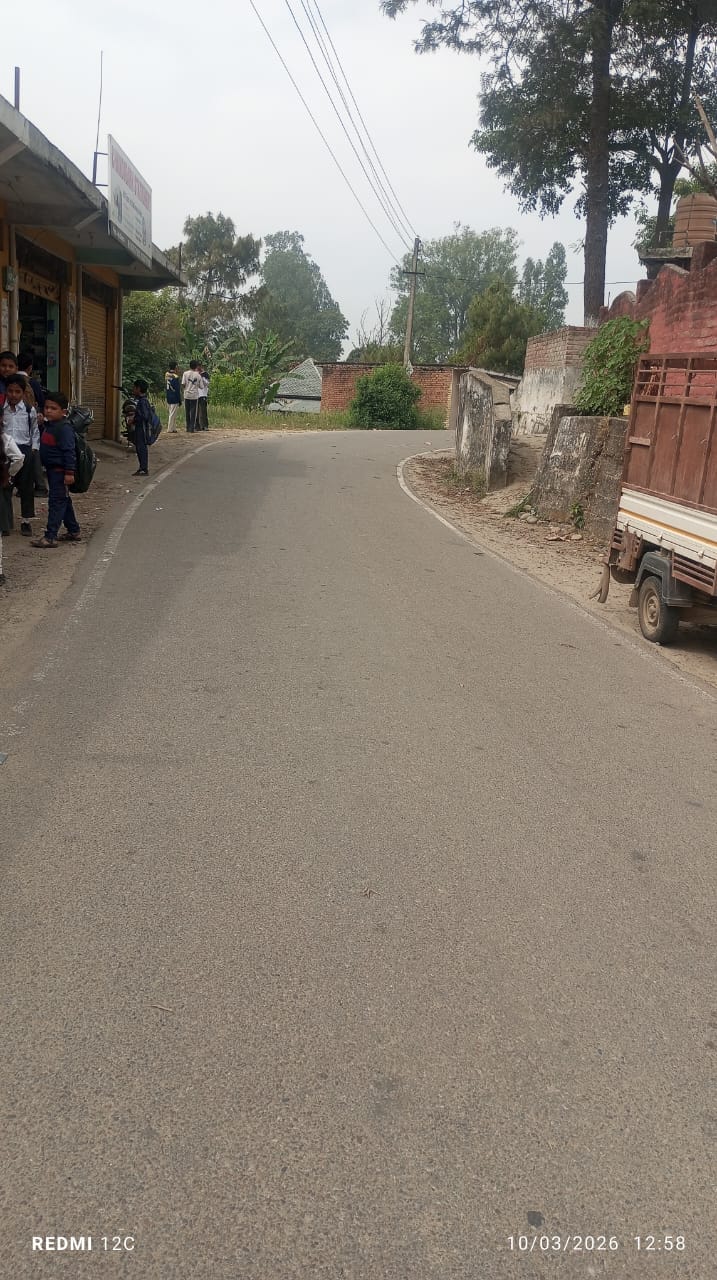 Demand for installation of speed breakers near Jazari School