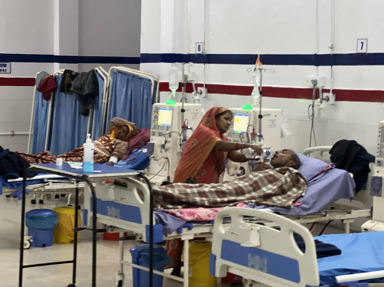 Cold drinks and fast food put young people's kidneys at risk, with 55 patients found in 10 days.