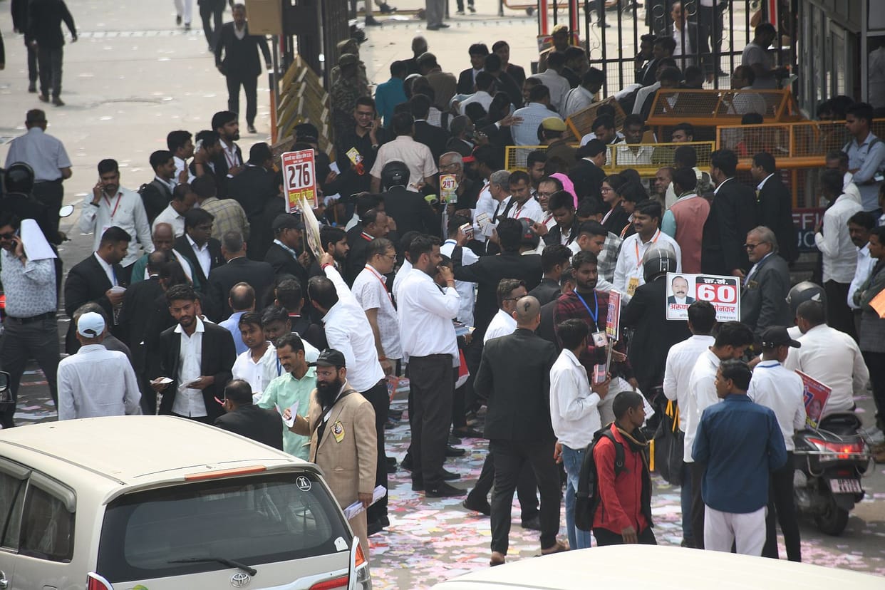 73% lawyers cast their votes in the first phase amid hustle and bustle