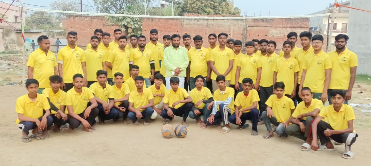 Volleyball nursery started in Parmanandpur, 50 players got sports equipment