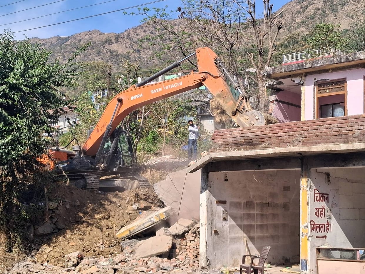 Bulldozers ran on illegal encroachments in Padhar market for the third day as well.