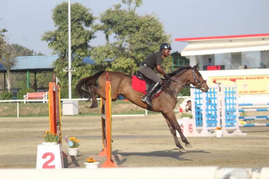 Showed strength in horse riding competition, winners were honored