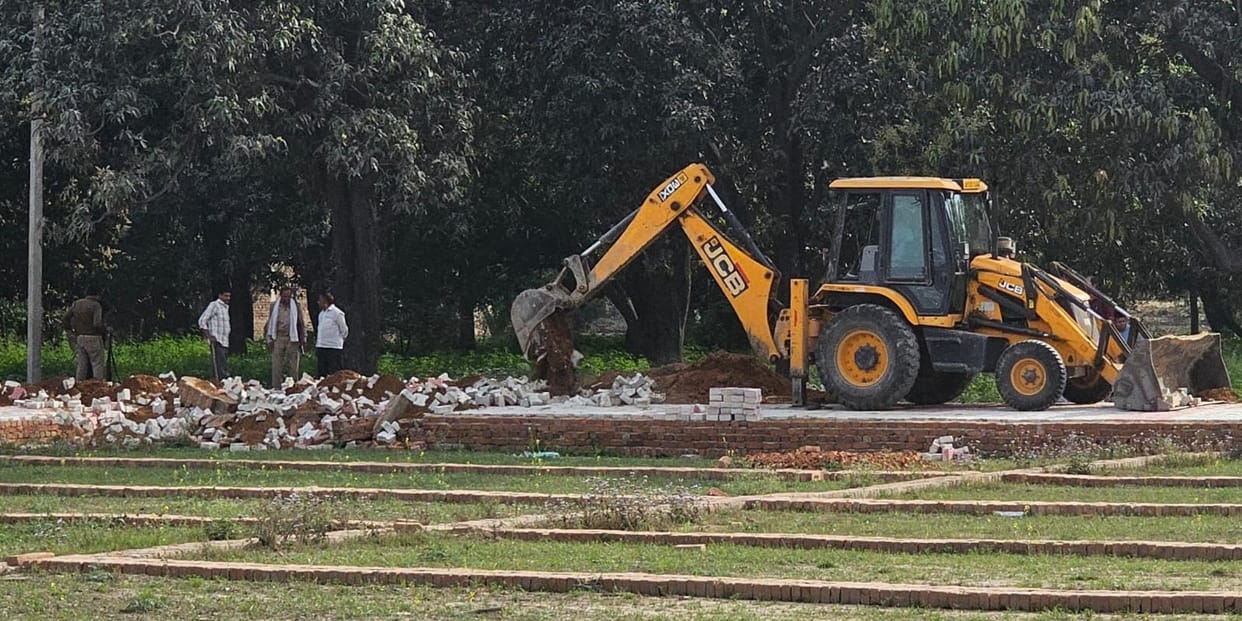 Meda's bulldozer ran on four colonies