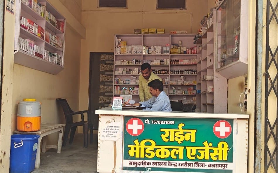 Four medical stores raided, samples taken for seven medicines