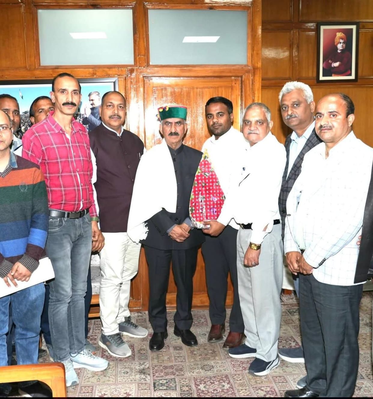 The Chief Minister was apprised of the problems related to the Bar Association.