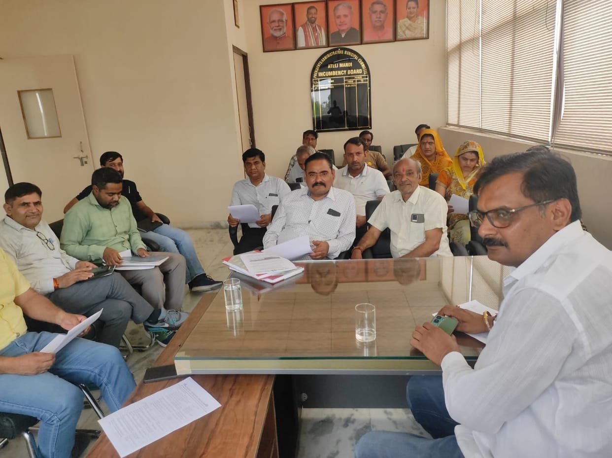 Issues of cleanliness and ward management were raised in the meeting.