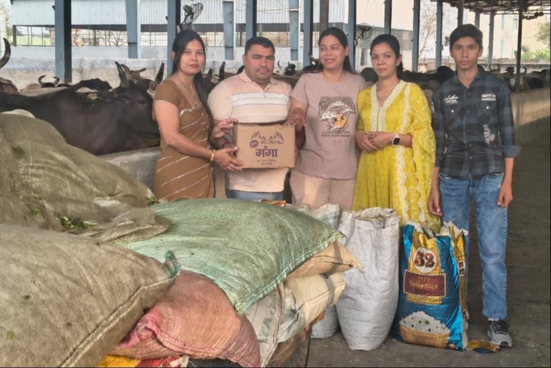 Ritu Dahiya celebrated her birthday by feeding green fodder and jaggery to cows.