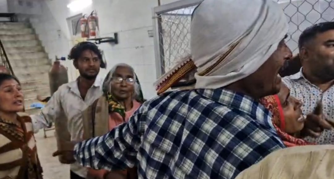 firozabad news one died during treatment hungama