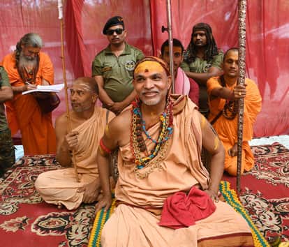 UP Big News Seven Devotees Dead, Stampede at Girls' College, Muslims Perform Aarti; New Order on Petrol and D