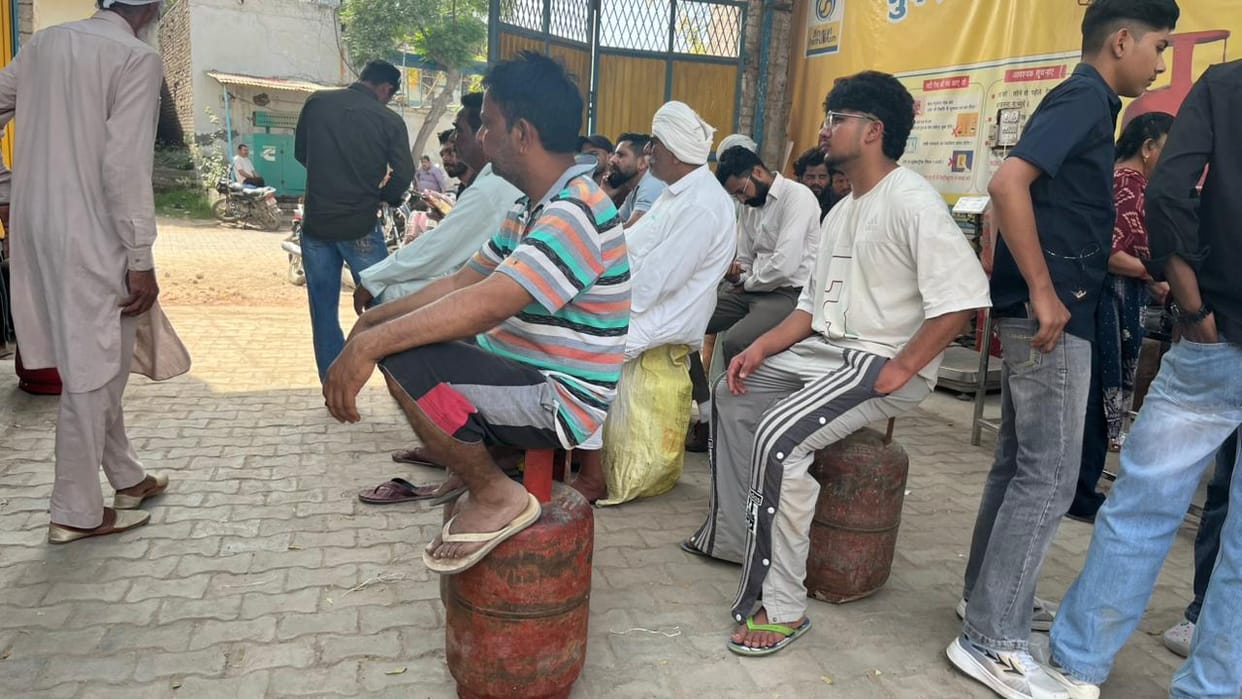 Due to the server being down, online booking and delivery were halted after the commotion at Vedwala.