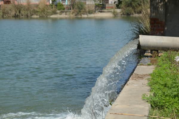 शहर के चंपापुरी क्षेत्र में बना जलघर। संवाद