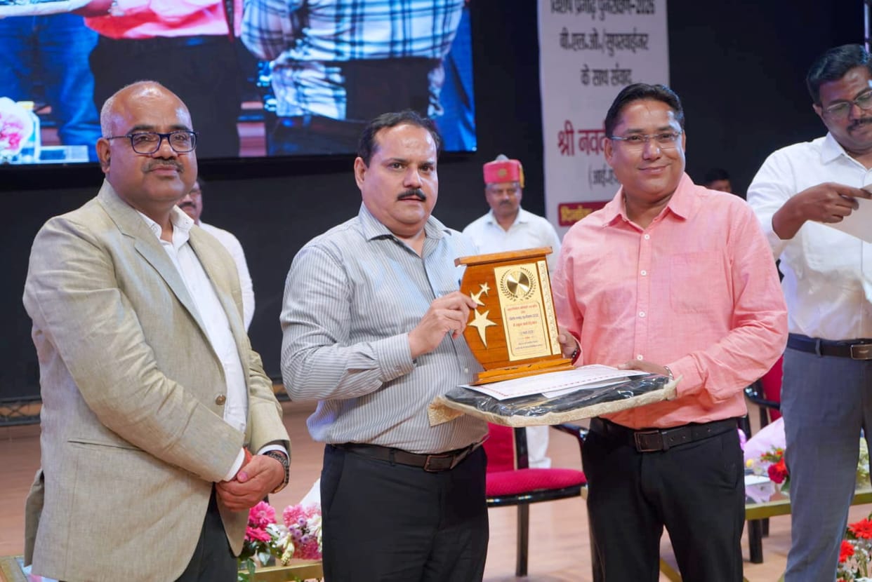 70 BLOs and Supervisors Who Performed Commendably Honored