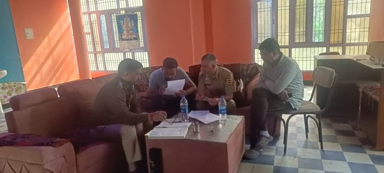 Elderly man found dead in private hotel room