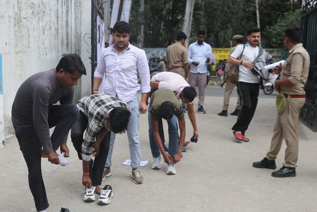 UP: Kalava (sacred thread) removed during SI recruitment exam, women forced to remove Mangalsutra; recruitment
