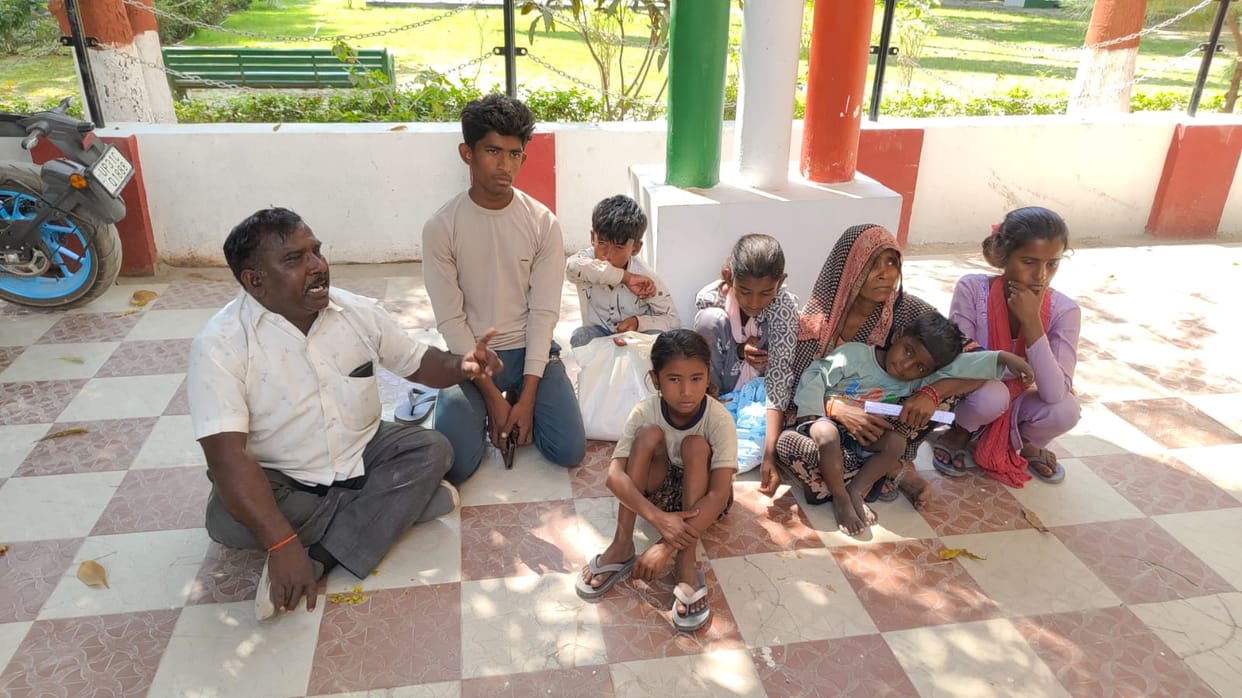 Farmer and his family threaten to commit suicide to protect their land
