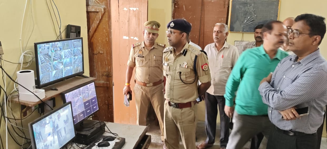 mainpuri news police recuitment test
