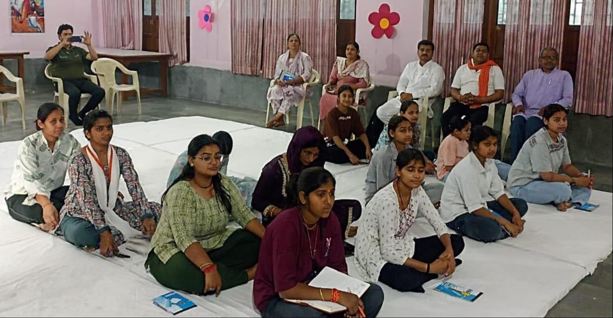 Durga Vahini's provincial teacher training class inaugurated