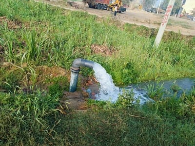 Farmers are adopting modern technology, leaving behind drains, making irrigation easier.