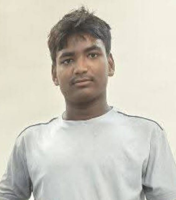 A ninth-grade student committed suicide by hanging.