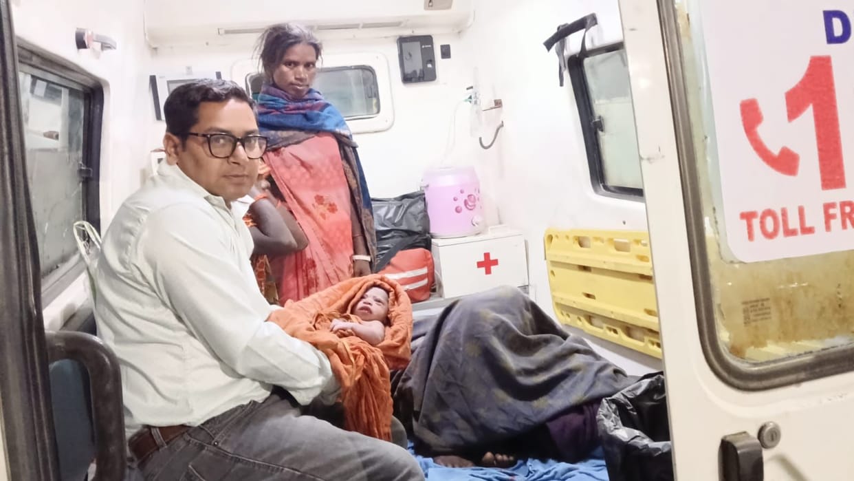 A cry echoed on the highway, a safe delivery was made in theA cry echoed on the highway, a safe delivery was made in the ambulance.A cry echoed on the highway, a safe delivery was made in the ambulance. ambulance.