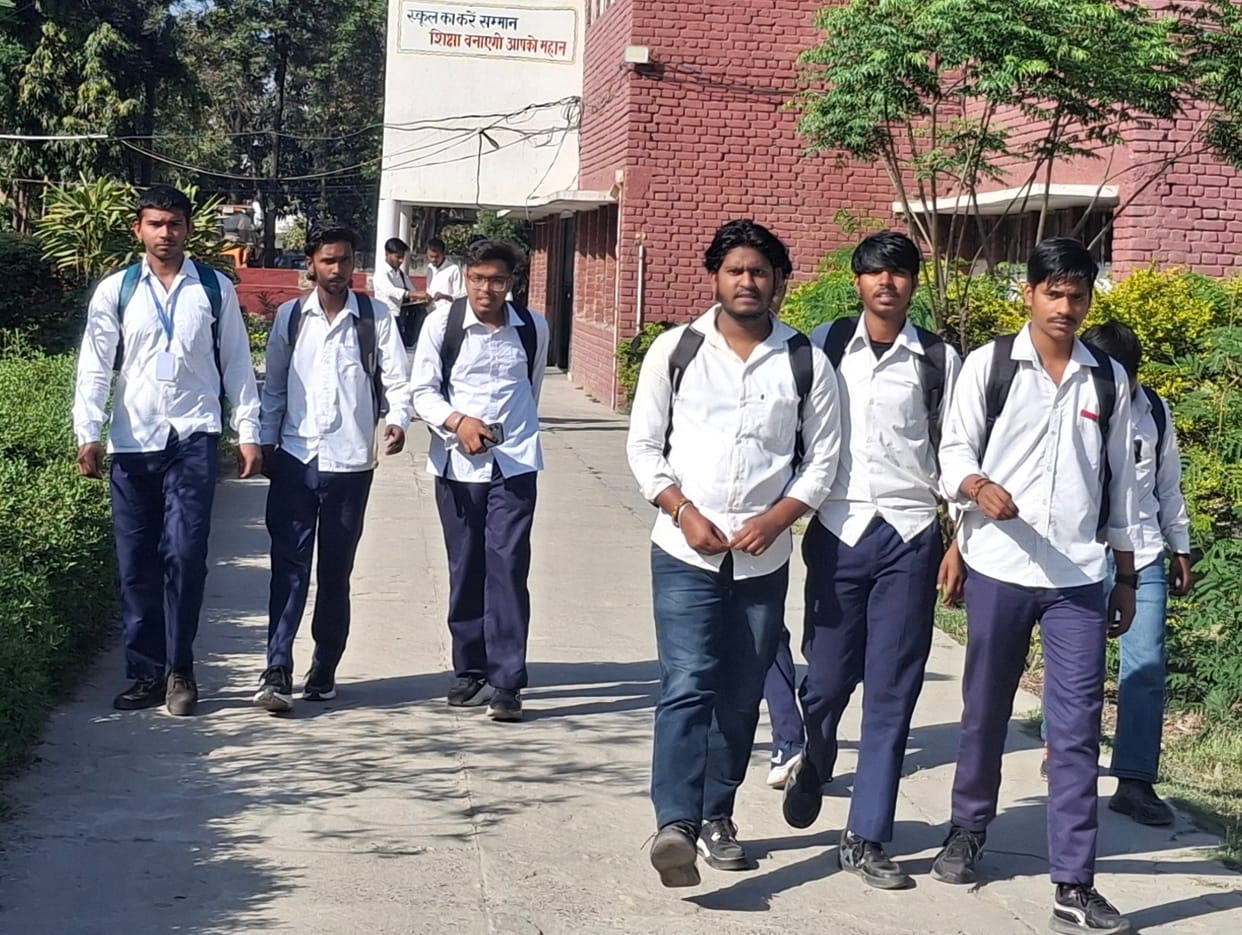 Questions on the Vande Bharat project confused the students, while questions on Sati and industrialisation were easy.