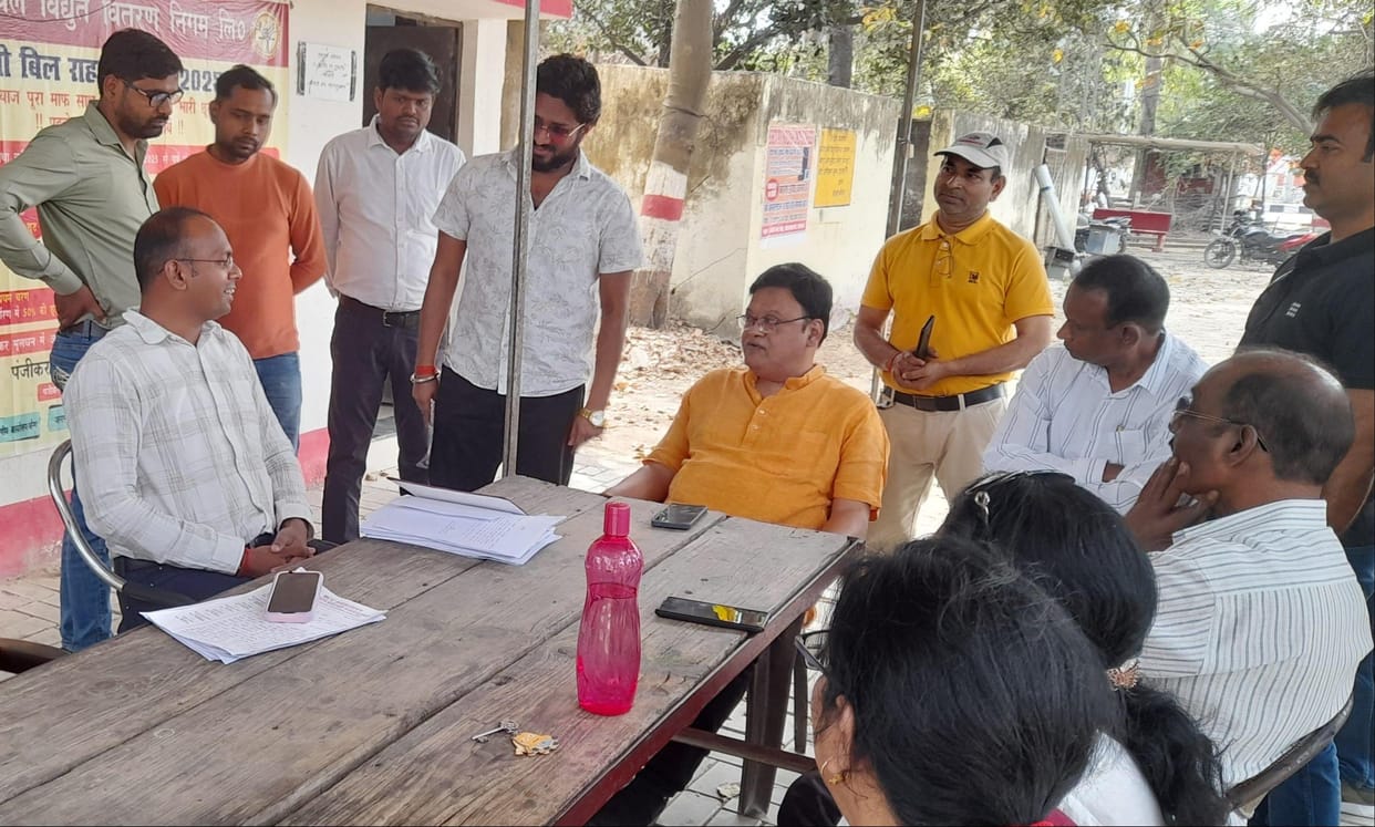 Demonstration for installation of smart meters in flats