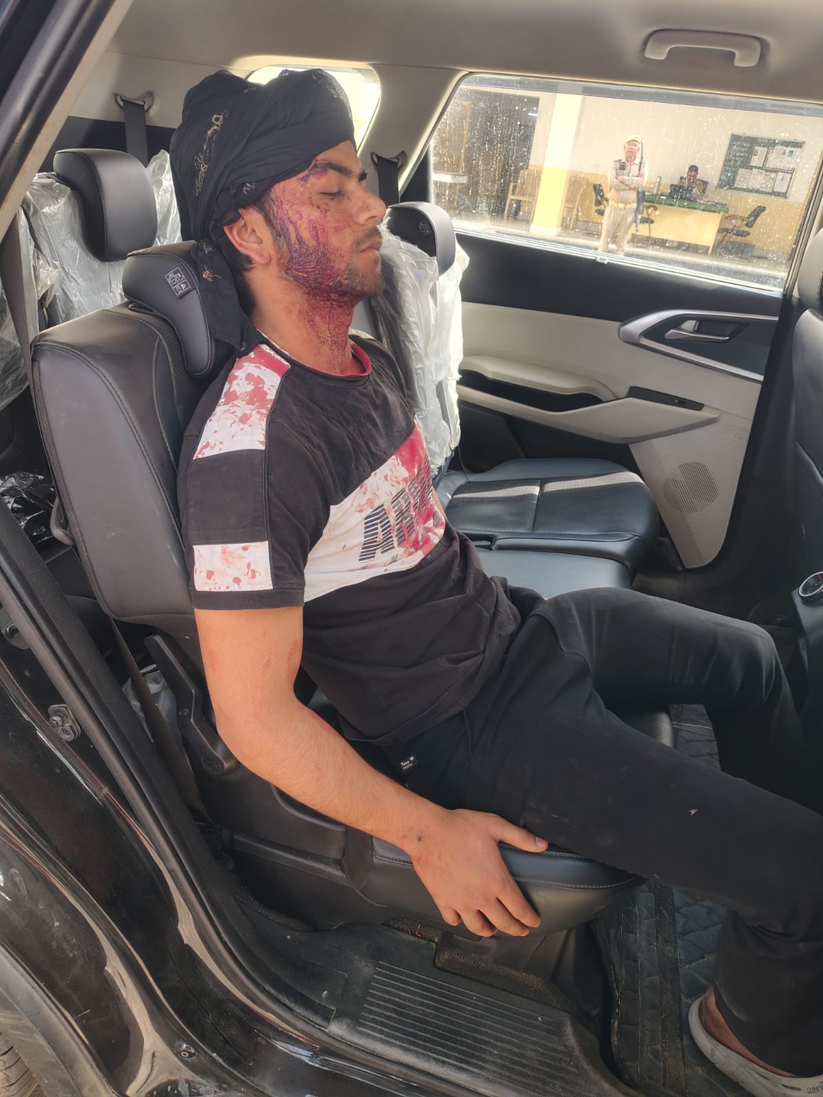 Brother-in-law and brother-in-law who came to give Eid gift fight, four injured
