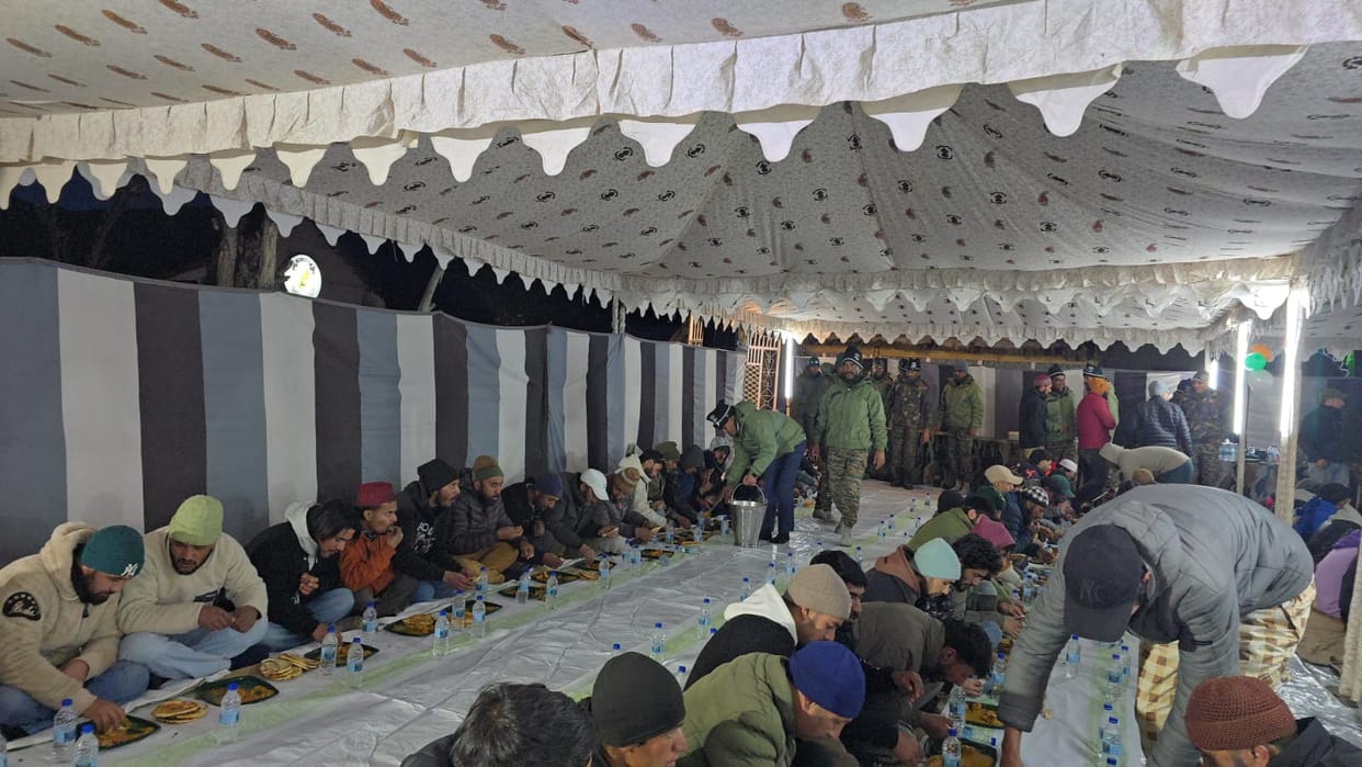 Kargil, Fire and Fury Core, Army, Iftaar, Drass