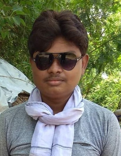 Death of female farmer and laborer in road accidents