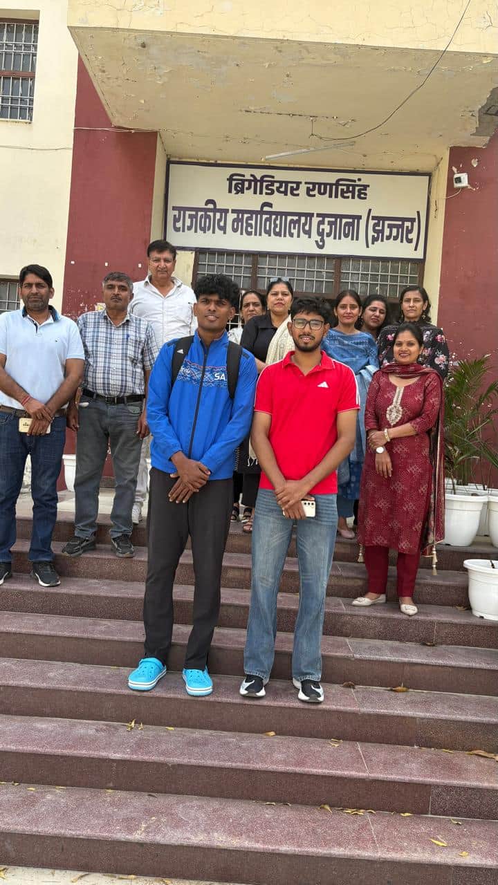 14jjrp14- राजकीय कॉलेज दुजाना के खिलाड़ी। स्रोत-कॉलेज