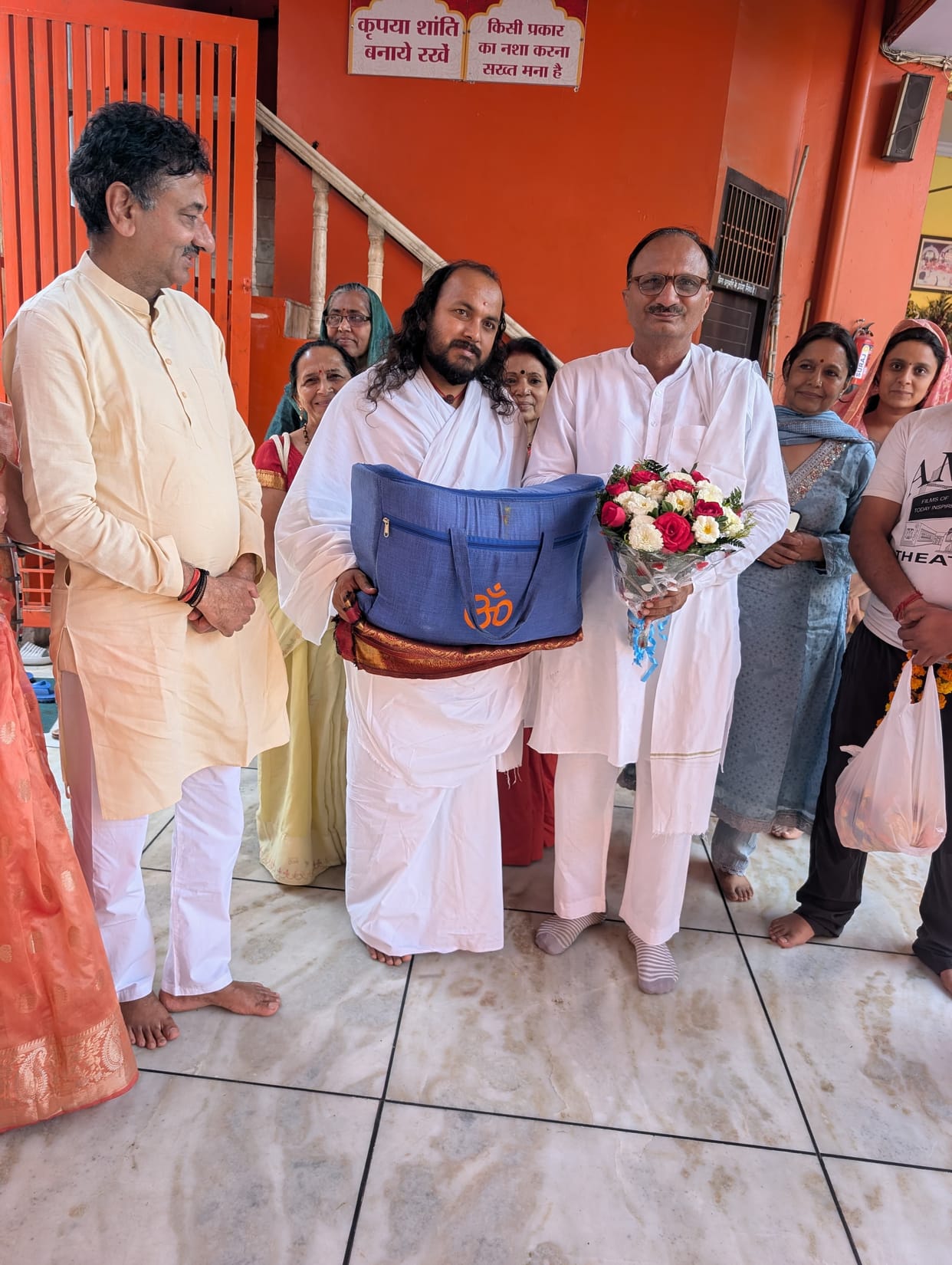 The Somnath Jyotirlinga Live Darshan Yatra has reached Jhajjar, and devotees have offered their prayers.