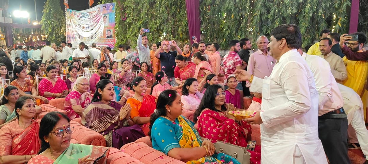 Workers and officials honored at BJP's Rangotsav