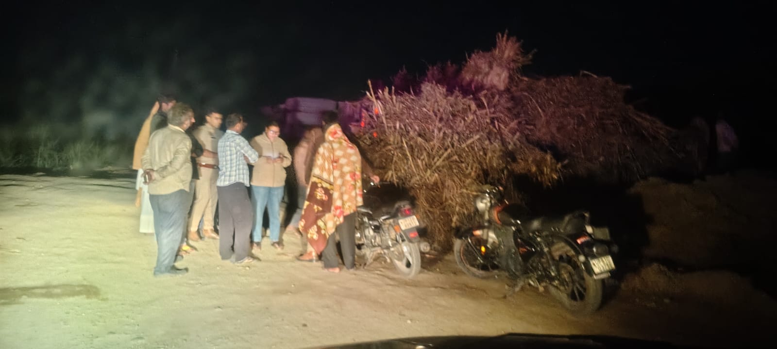 Overloaded sugarcane laden truck overturned near banquet hall