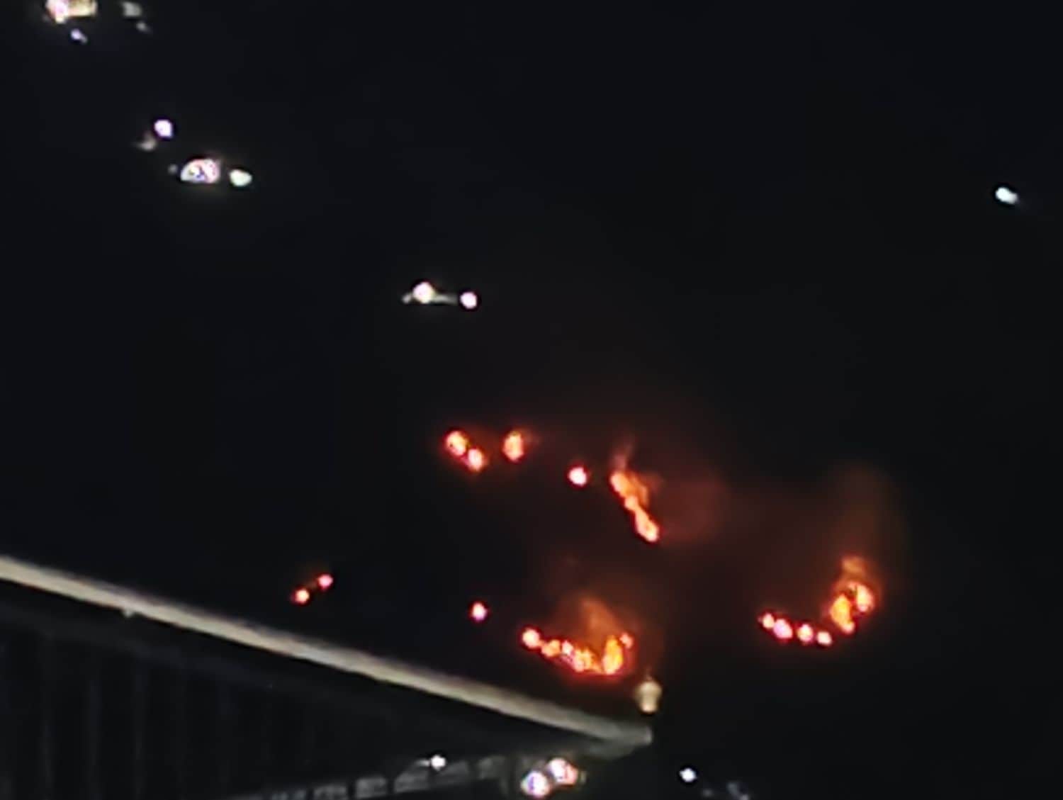 चंबा के जिल्लो गांव के साथ लगते जंगल में भड़की भयंकर आग। संवाद।