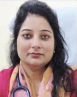 डॉ शशि सिंह, स्त्री एवं प्रसूती रोग विशेषज्ञ जिला अस्पताल