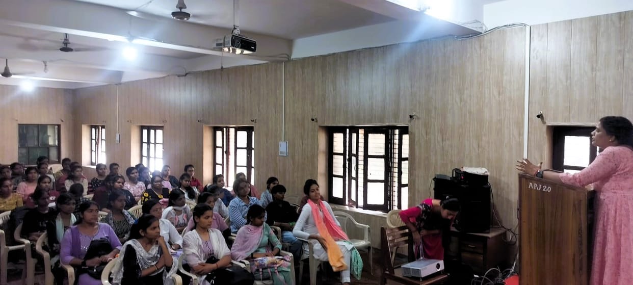 Presented views on drug abuse prevention at the seminar