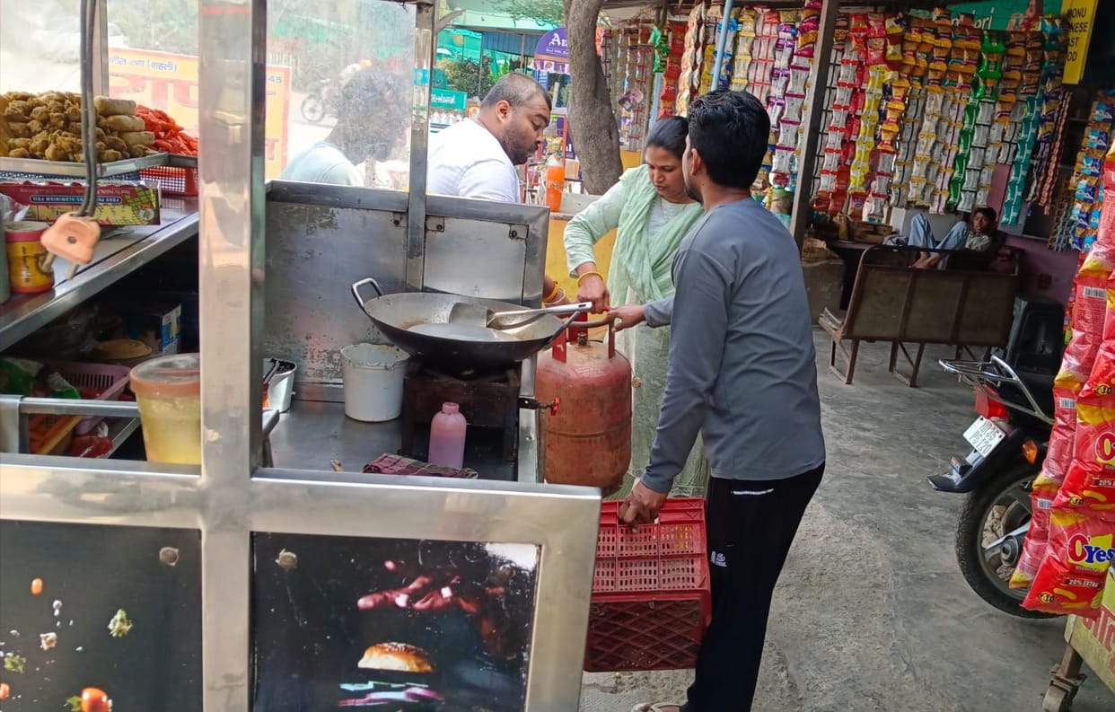 Crackdown on Commercial Use of Domestic Gas: 13 Cylinders Seized